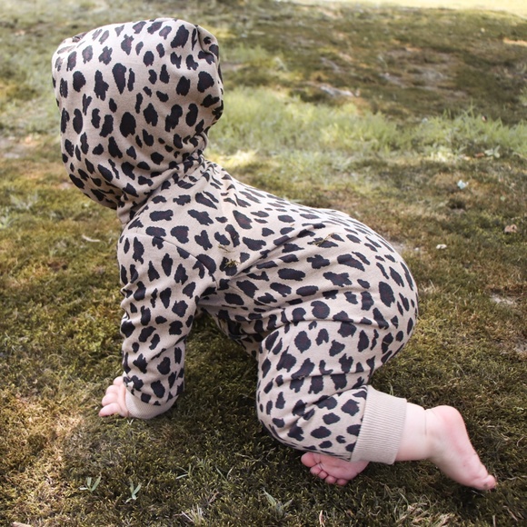 Leopard Print Hoodie Style Zip Up Romper - Picture 6 of 8